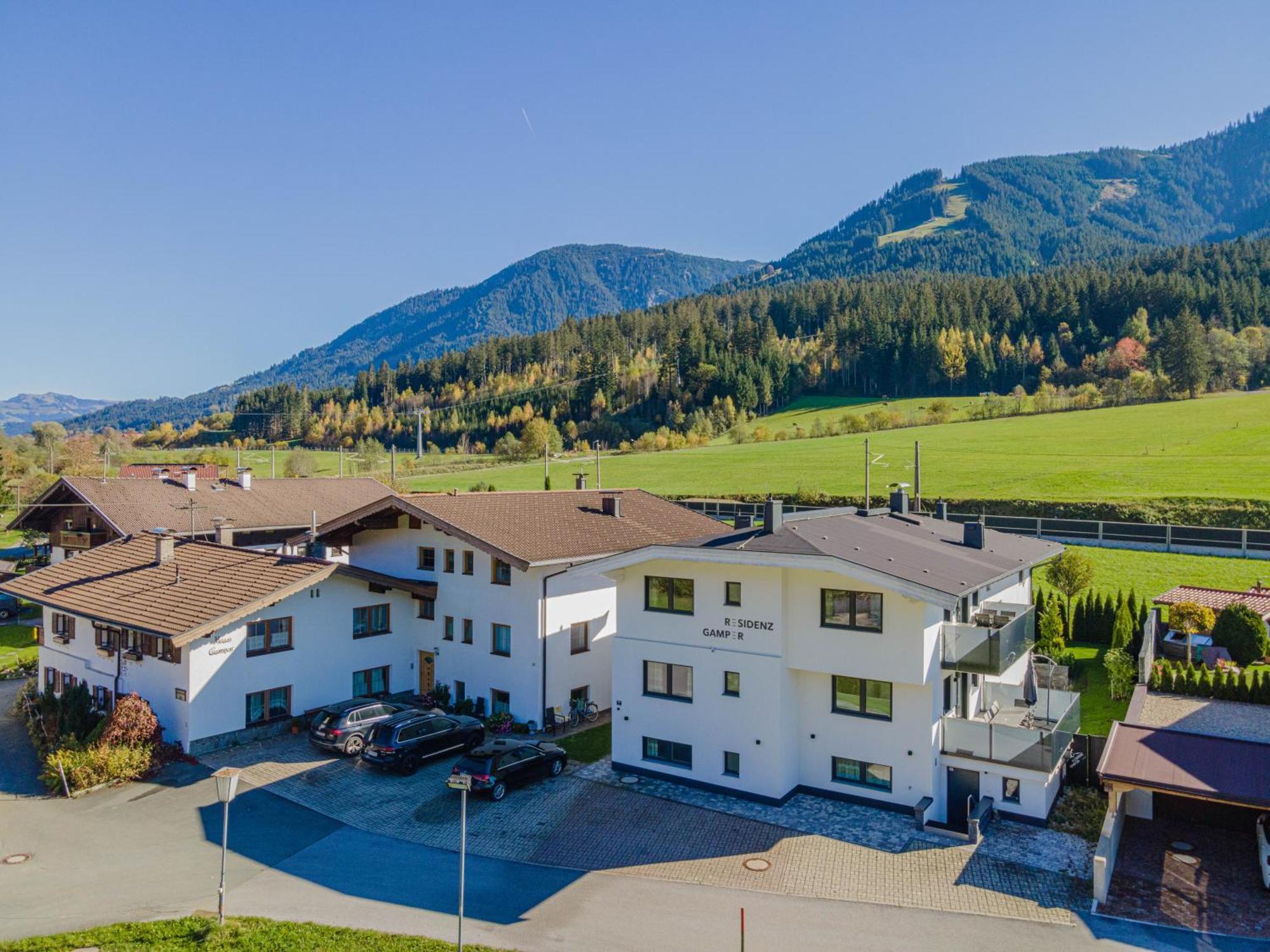 Residenz Gamper Apartment Brixen im Thale Luaran gambar