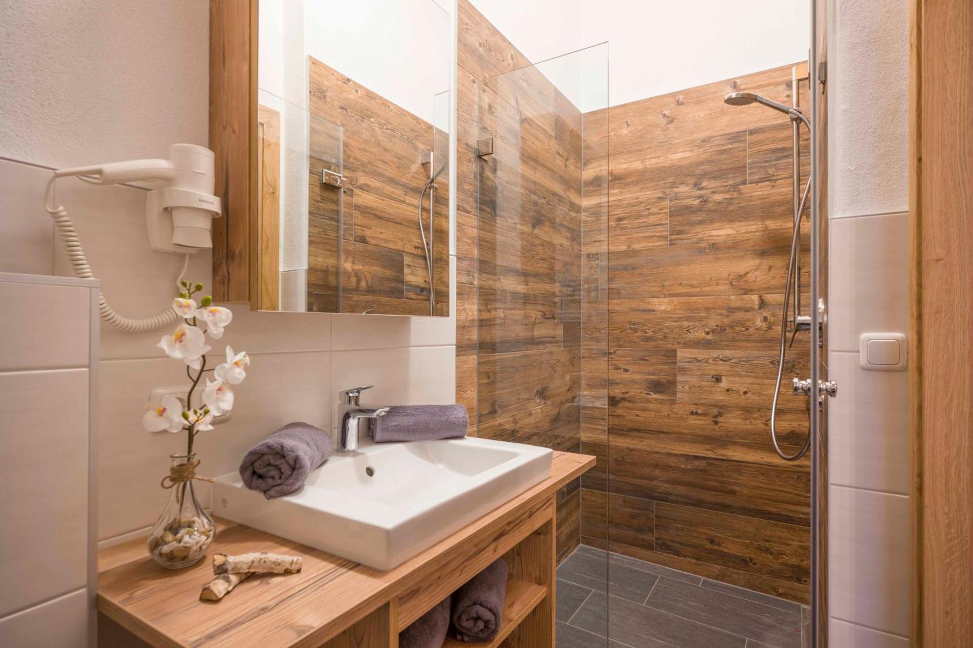 Residenz Gamper Apartment Brixen im Thale Luaran gambar